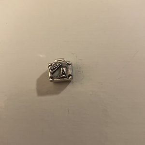 Suitcase pandora charm